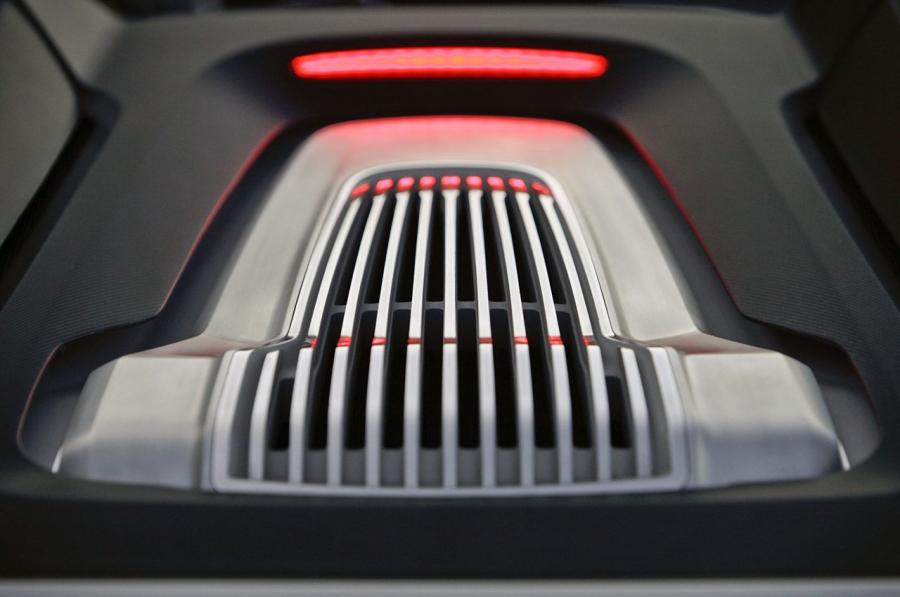 Детали экстерьера Audi e-Tron Spyder Concept 2010 года  (фото 71 из 105)
